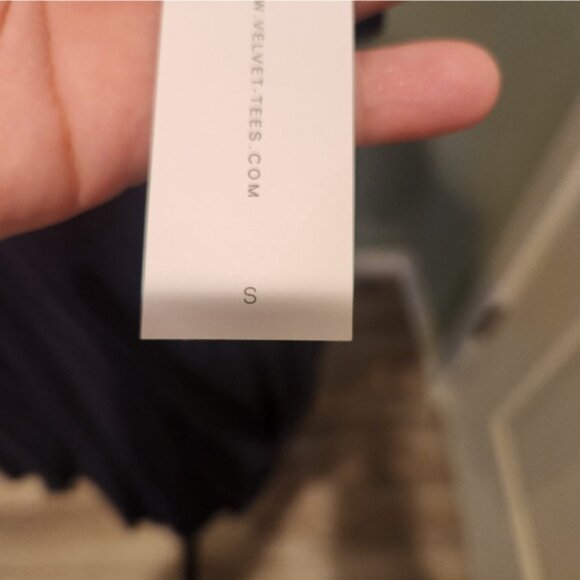 NWT Velvet By Graham & Spencer Tshirt Dress - Picture 5 of 7